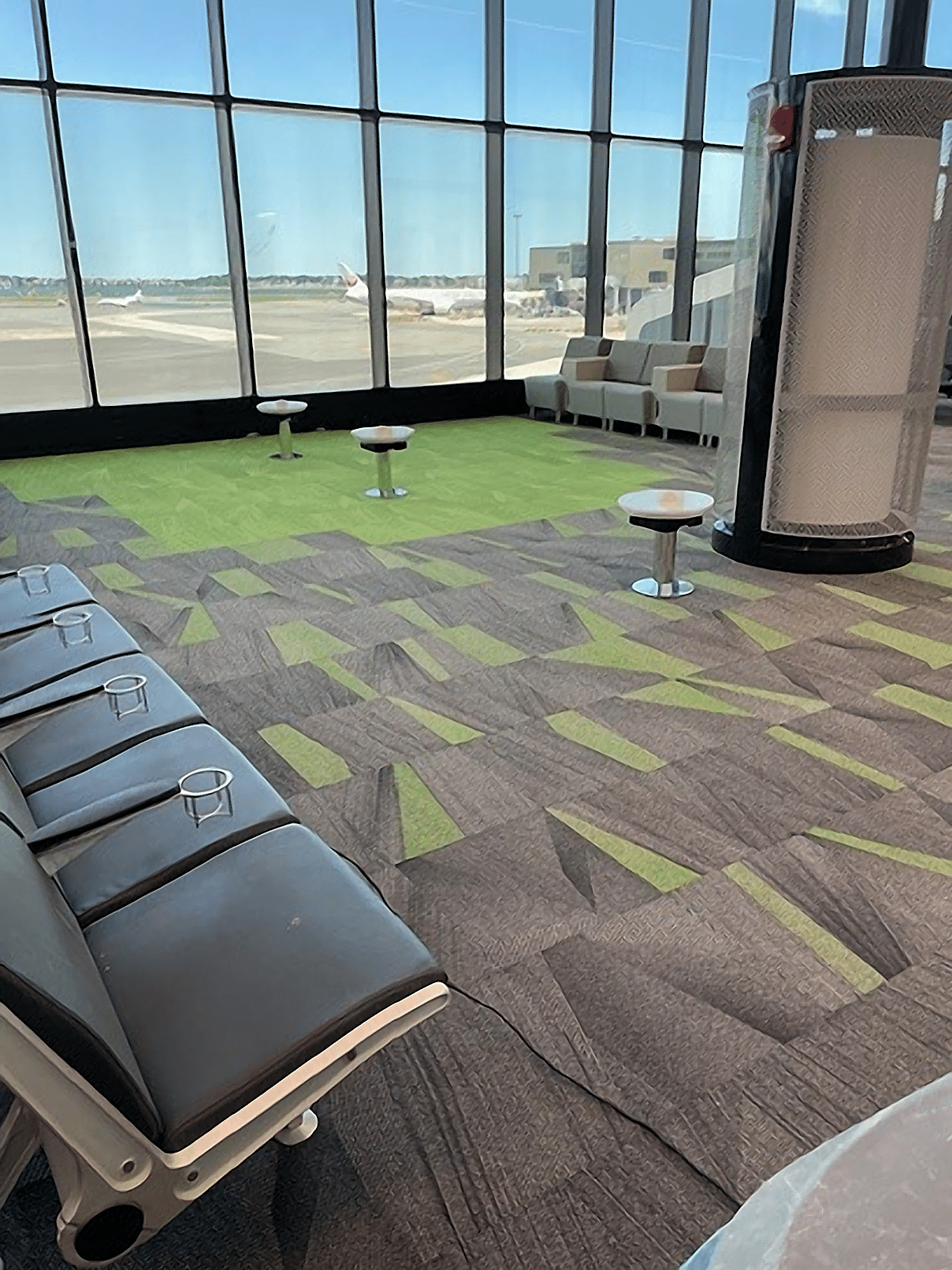 airport-gate-area-carpet-tile